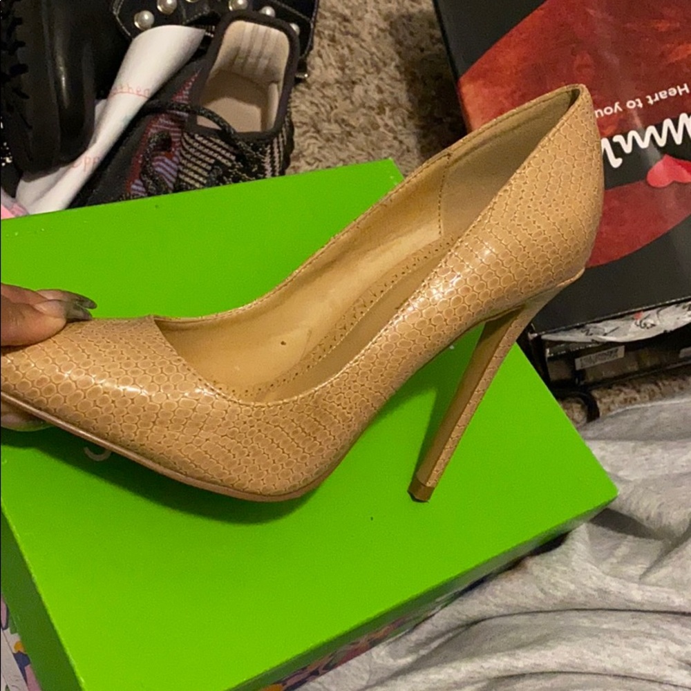 NUDE PUMP